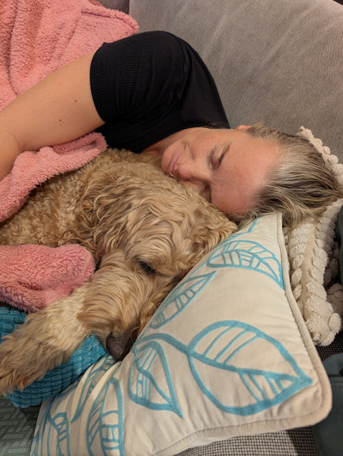 Some cuddles are simply non-negotiable.
